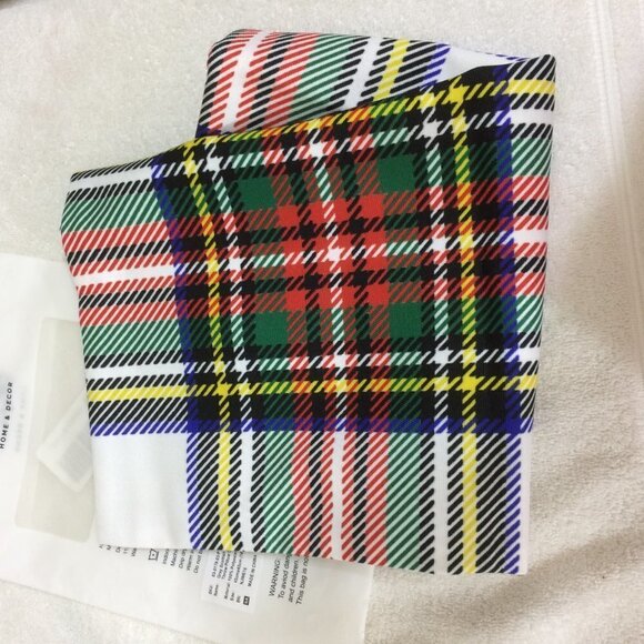 Hofdeco Throw Pillow Cover Scottish Plaid Hidden Zipper Open Box Unused 18x18 - Picture 2 of 3